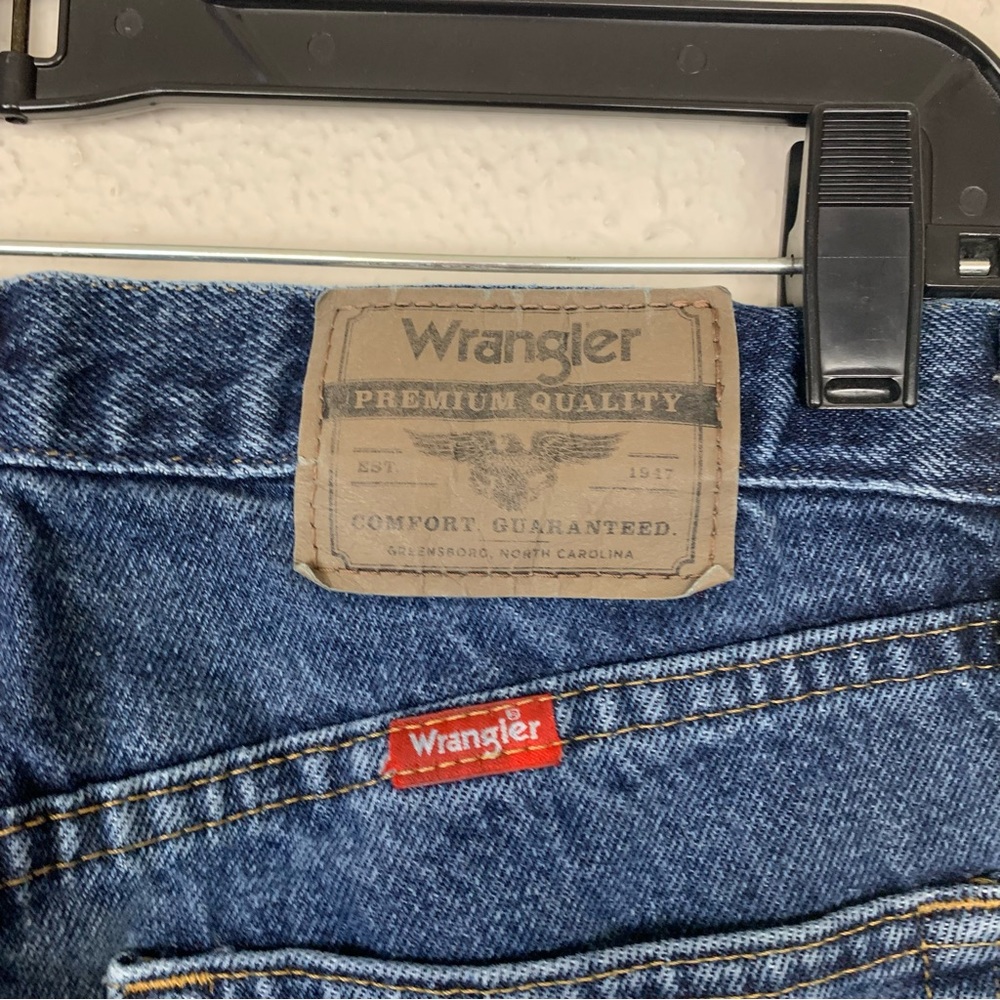 Mens wrangler blue jeans size 32 x 30 - Picture 3 of 4